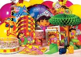 Dora the Explorer Kit-N-Kaboodle